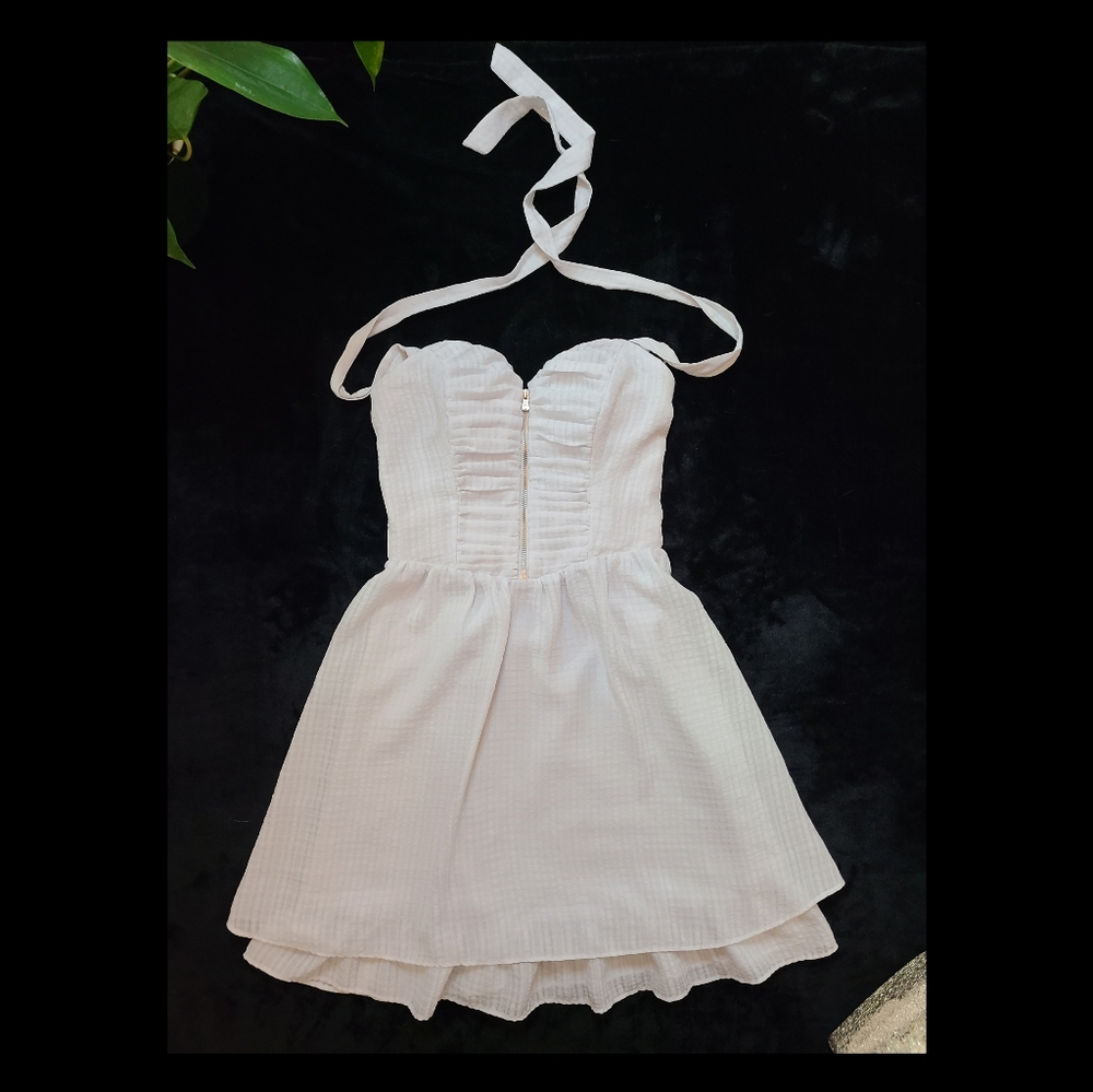 Guess White Sweetheart Neckline Dress